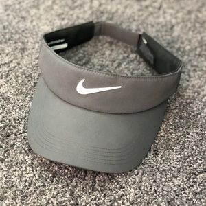 nike visor